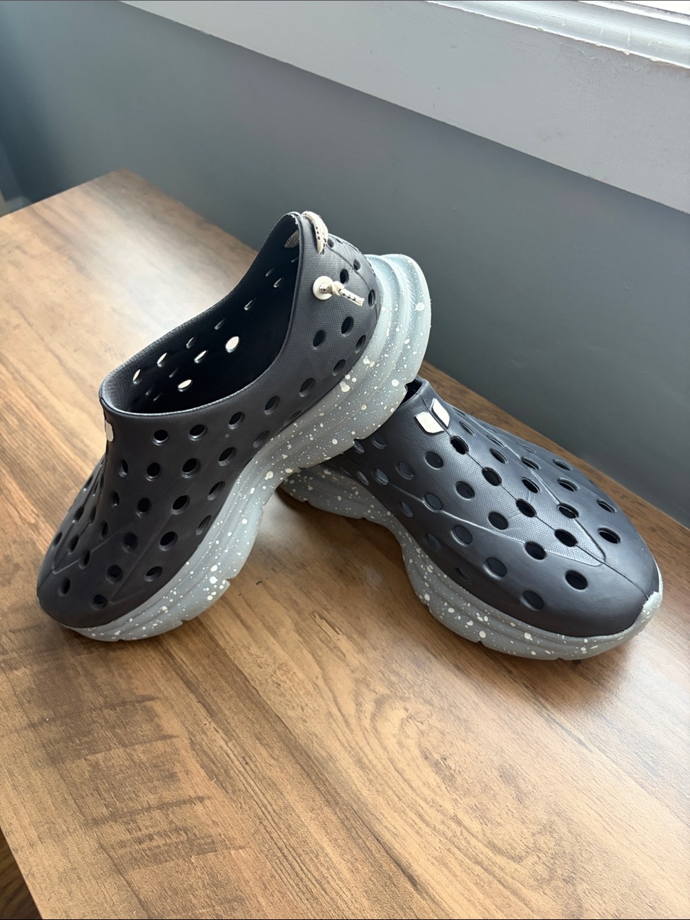 Unisex slip on shoe